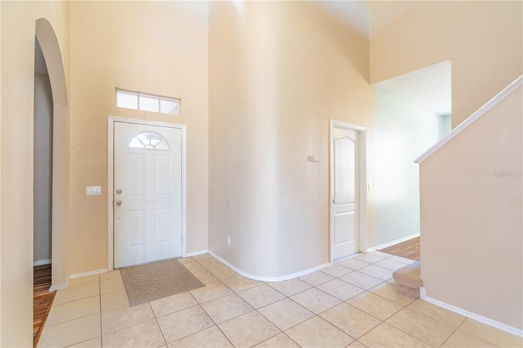 待售: $410,000 (3 贝兹, 2 浴室, 2358 平方英尺)