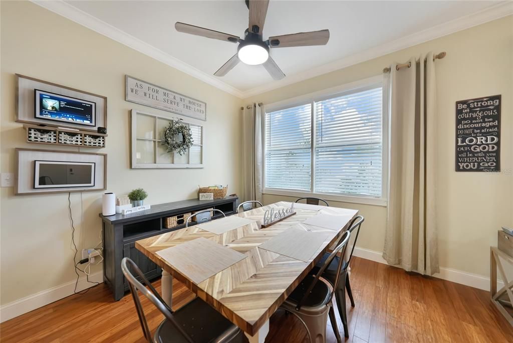 Activo con contrato: $240,000 (4 camas, 2 baños, 1950 Pies cuadrados)