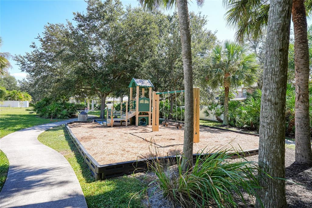 Activo con contrato: $240,000 (4 camas, 2 baños, 1950 Pies cuadrados)