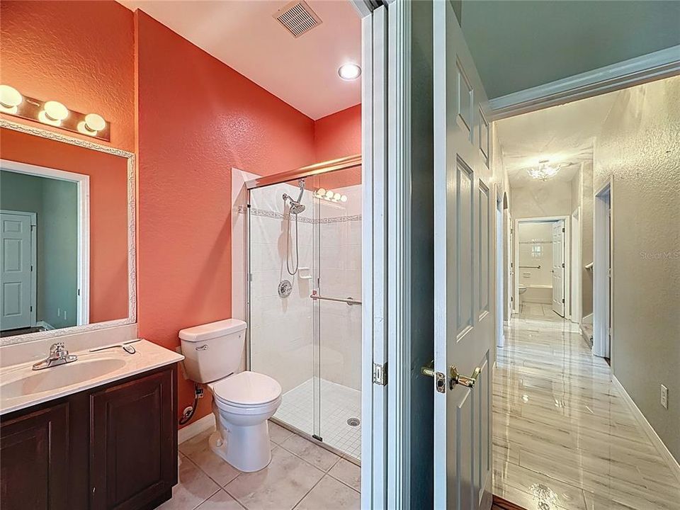 En Venta: $500,000 (4 camas, 3 baños, 3098 Pies cuadrados)