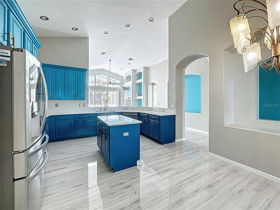 En Venta: $500,000 (4 camas, 3 baños, 3098 Pies cuadrados)