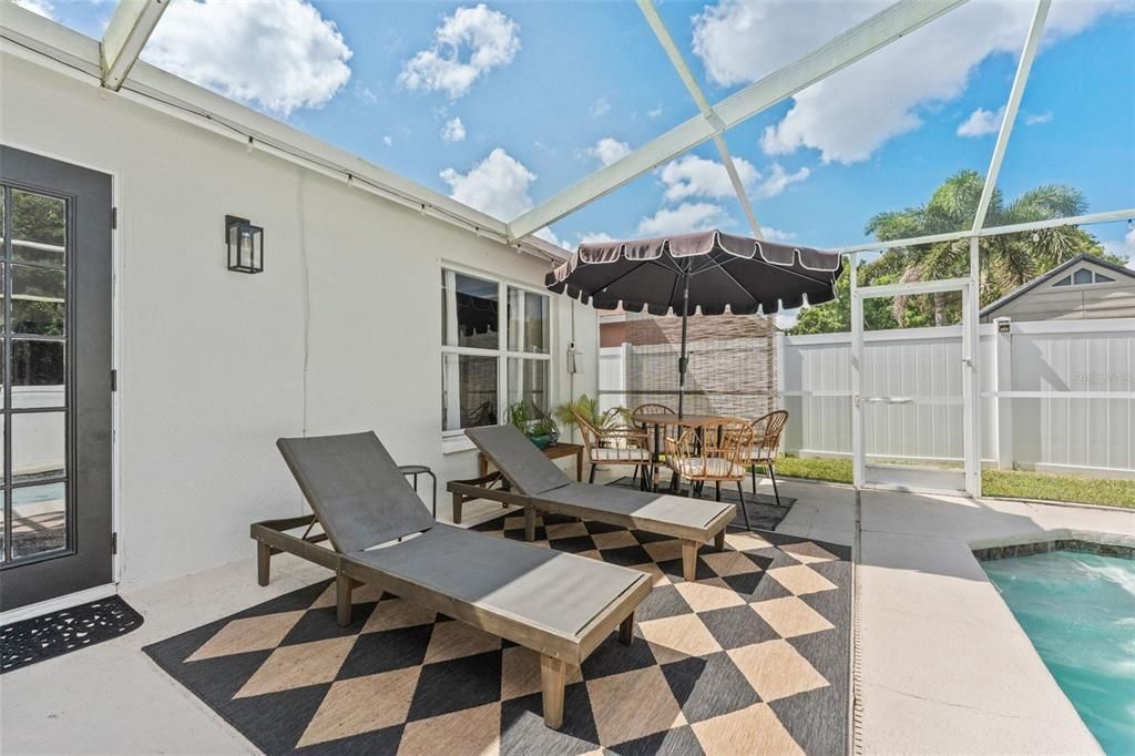 Active With Contract: $450,000 (4 beds, 2 baths, 1676 Square Feet)