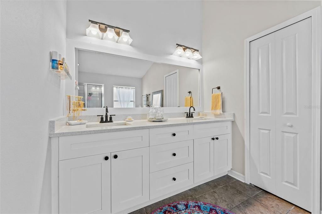 Active With Contract: $450,000 (4 beds, 2 baths, 1676 Square Feet)