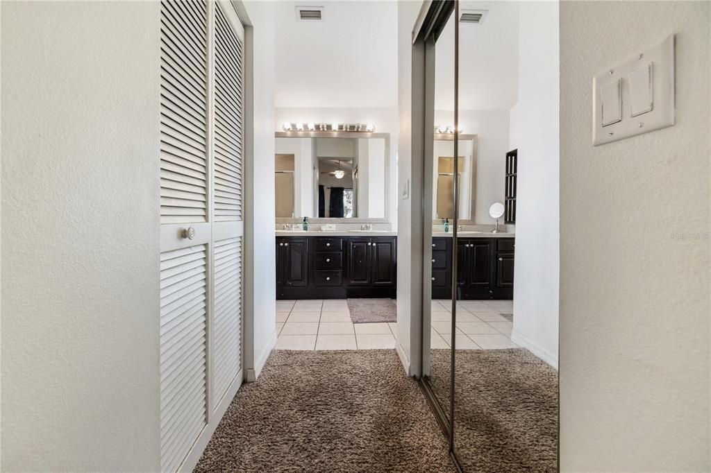 For Sale: $385,000 (3 beds, 2 baths, 1718 Square Feet)