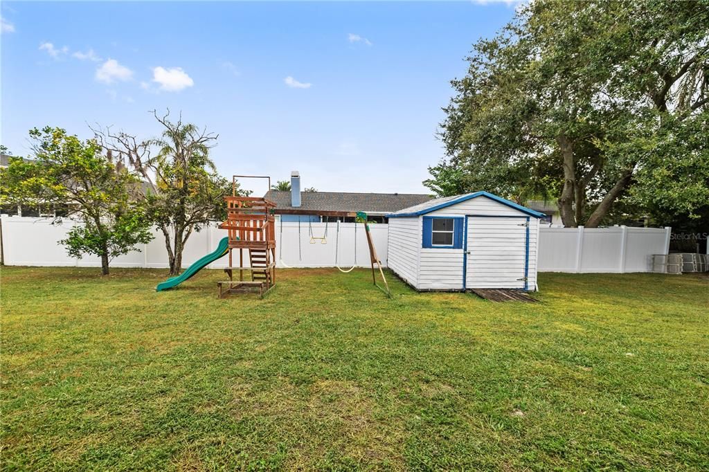 For Sale: $385,000 (3 beds, 2 baths, 1718 Square Feet)