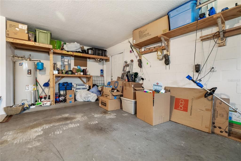 For Sale: $385,000 (3 beds, 2 baths, 1718 Square Feet)