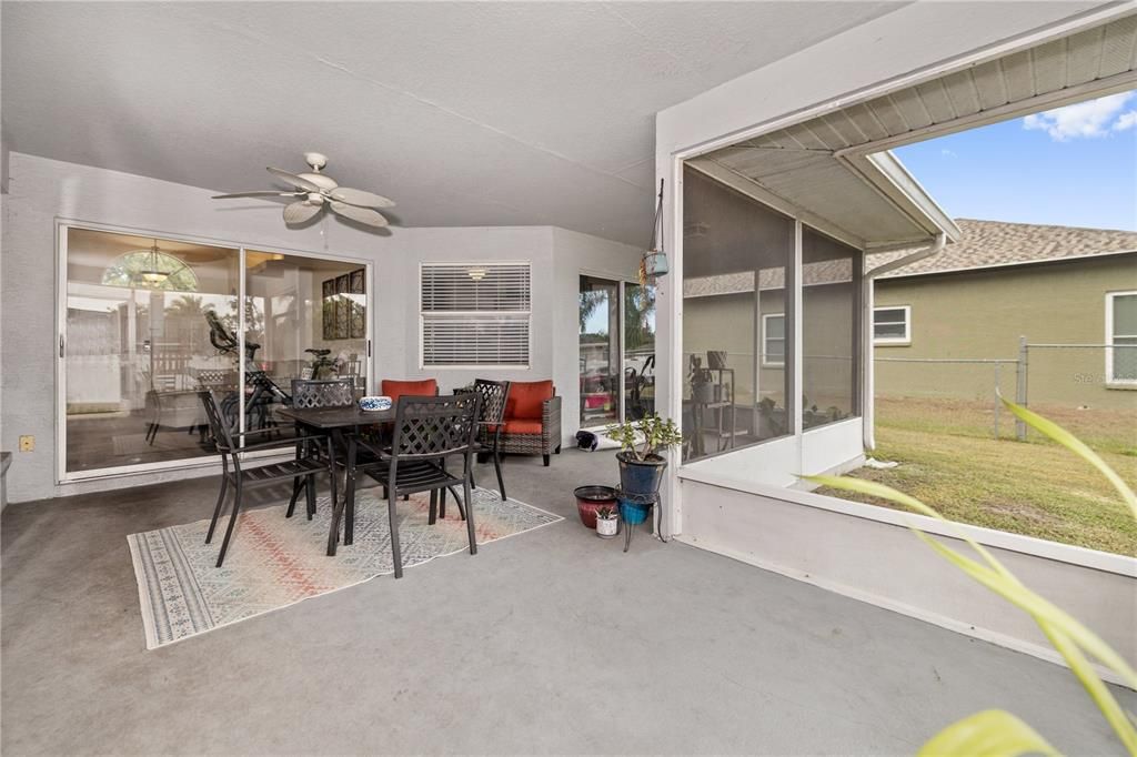 For Sale: $385,000 (3 beds, 2 baths, 1718 Square Feet)