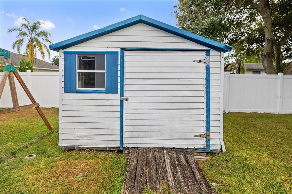 For Sale: $385,000 (3 beds, 2 baths, 1718 Square Feet)