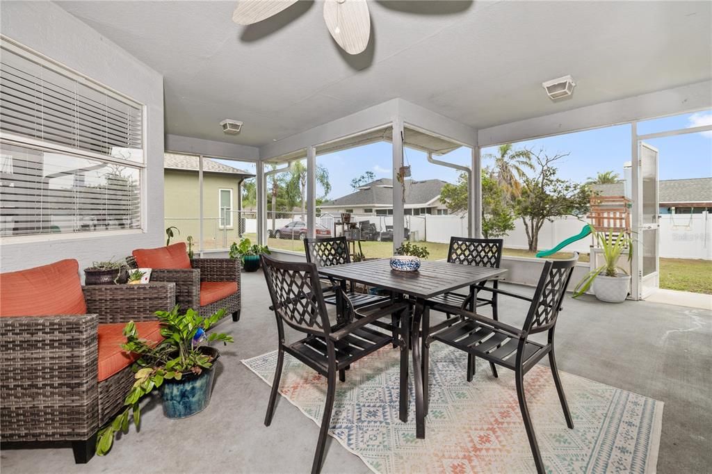 For Sale: $385,000 (3 beds, 2 baths, 1718 Square Feet)