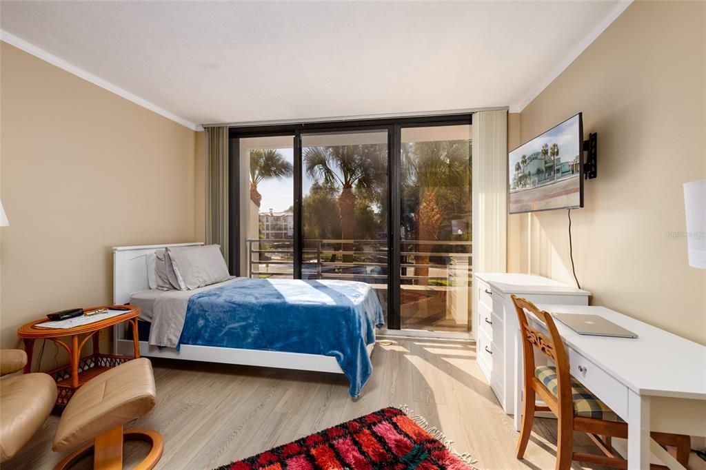 待售: $2,500,000 (4 贝兹, 4 浴室, 4065 平方英尺)