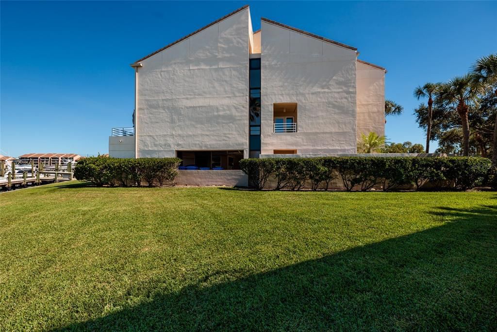 待售: $2,500,000 (4 贝兹, 4 浴室, 4065 平方英尺)