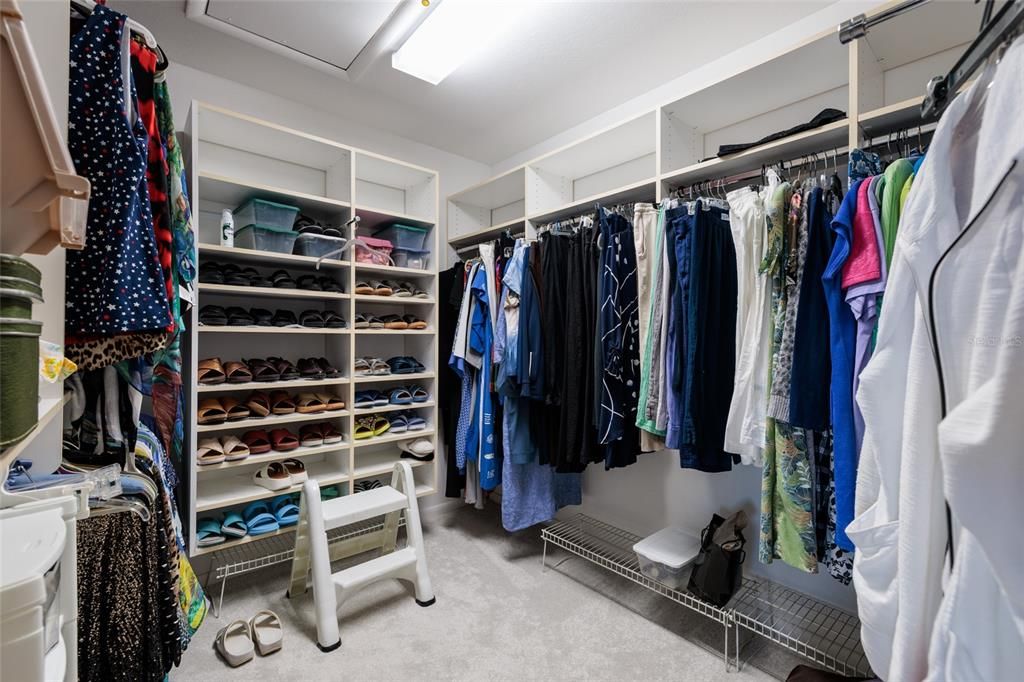 待售: $2,500,000 (4 贝兹, 4 浴室, 4065 平方英尺)