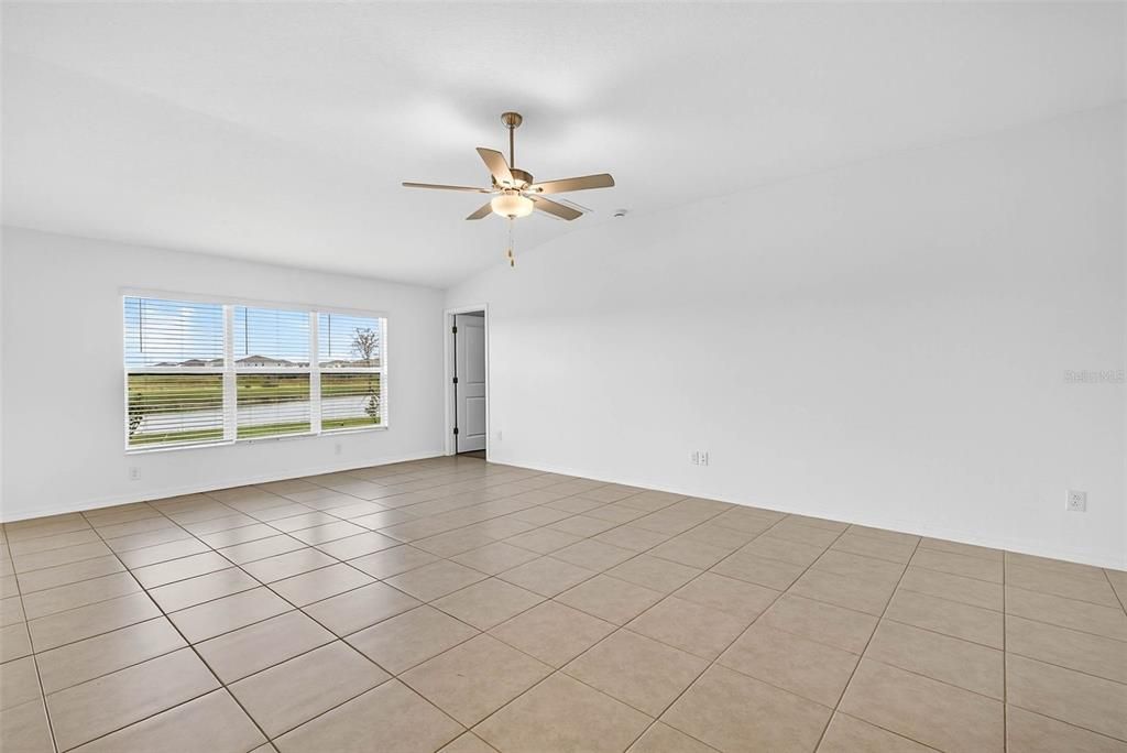 For Sale: $415,000 (4 beds, 2 baths, 1939 Square Feet)