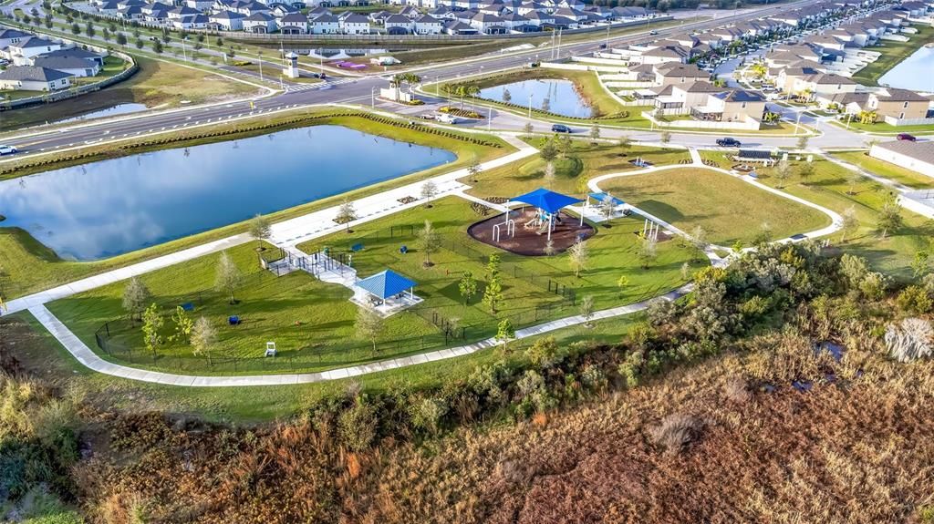 For Sale: $415,000 (4 beds, 2 baths, 1939 Square Feet)