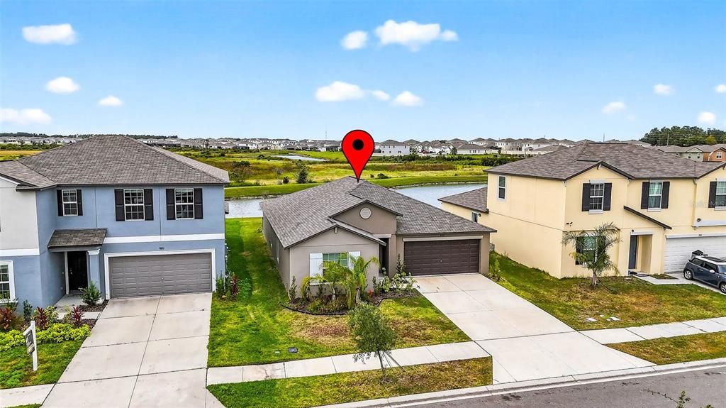 For Sale: $415,000 (4 beds, 2 baths, 1939 Square Feet)