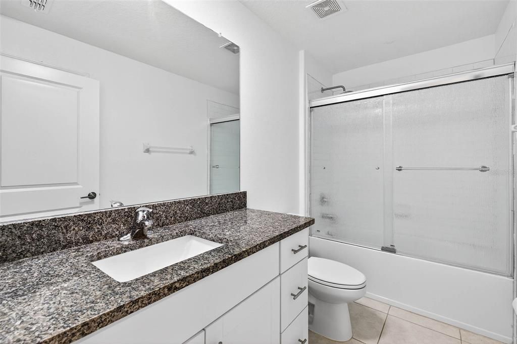 For Sale: $415,000 (4 beds, 2 baths, 1939 Square Feet)