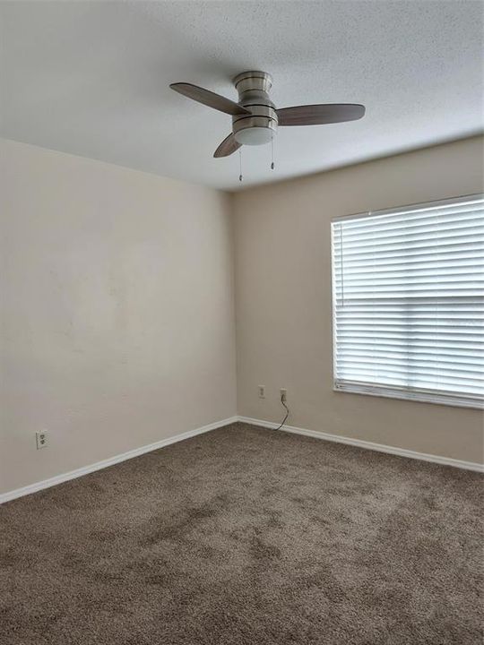 待售: $149,900 (2 贝兹, 2 浴室, 1056 平方英尺)