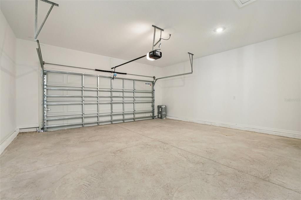 For Sale: $469,990 (4 beds, 3 baths, 2043 Square Feet)