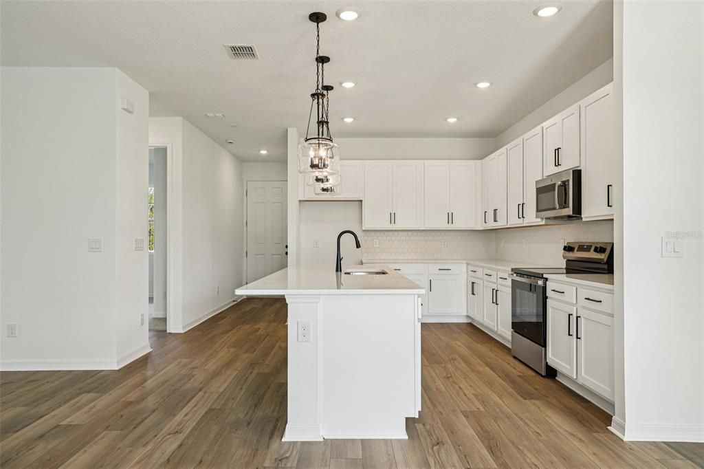 For Sale: $469,990 (4 beds, 3 baths, 2043 Square Feet)