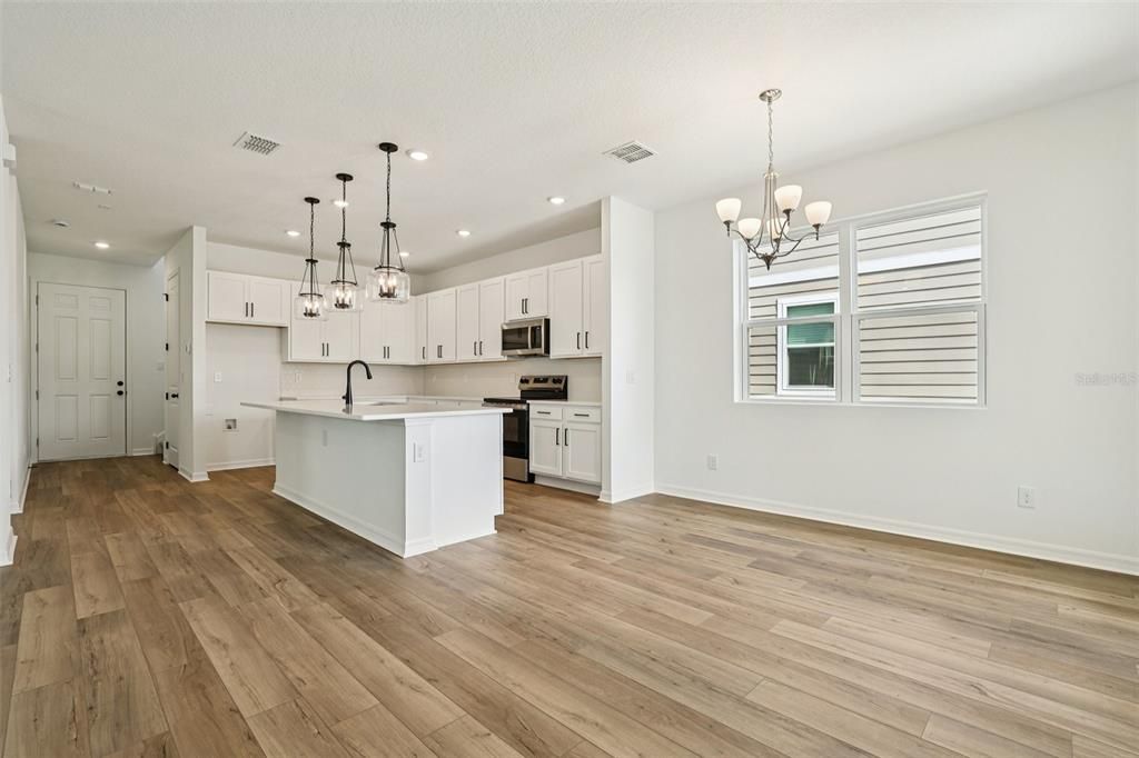 For Sale: $469,990 (4 beds, 3 baths, 2043 Square Feet)