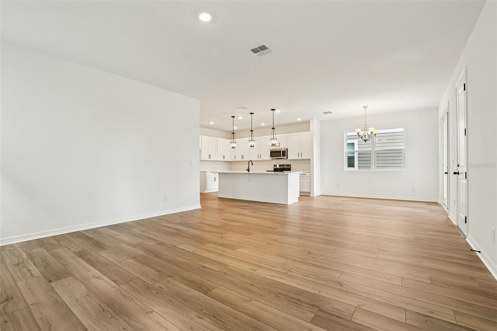 For Sale: $469,990 (4 beds, 3 baths, 2043 Square Feet)