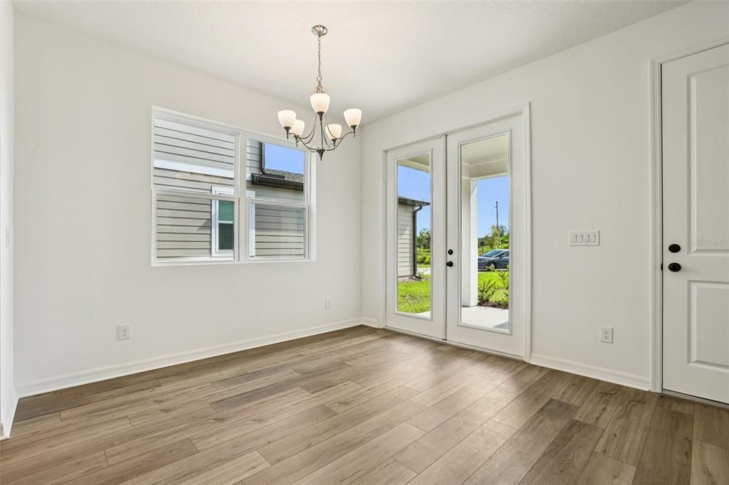 For Sale: $469,990 (4 beds, 3 baths, 2043 Square Feet)