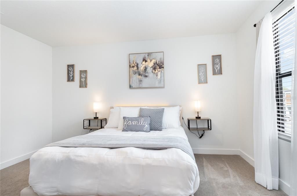 出租: $2,200 (3 贝兹, 3 浴室, 1360 平方英尺)