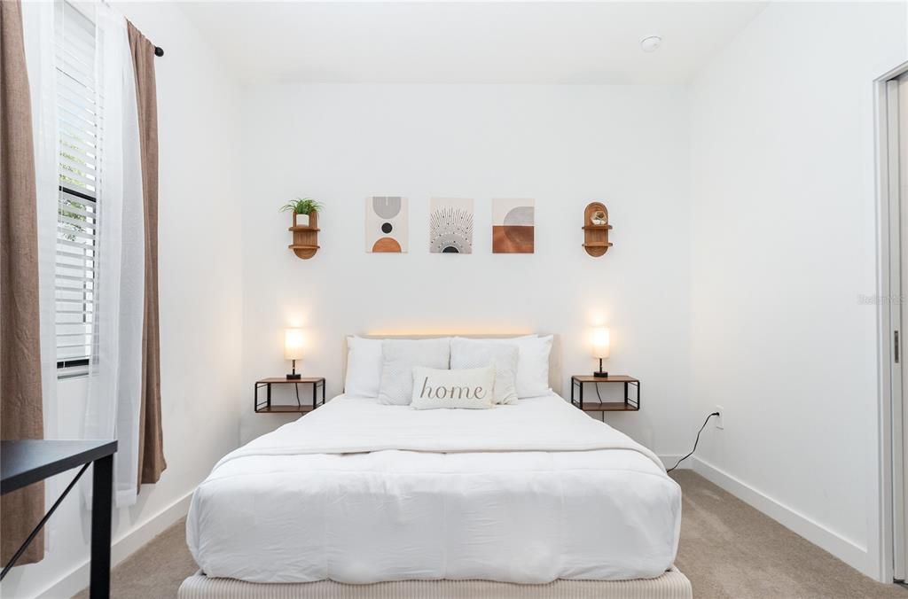 出租: $2,200 (3 贝兹, 3 浴室, 1360 平方英尺)