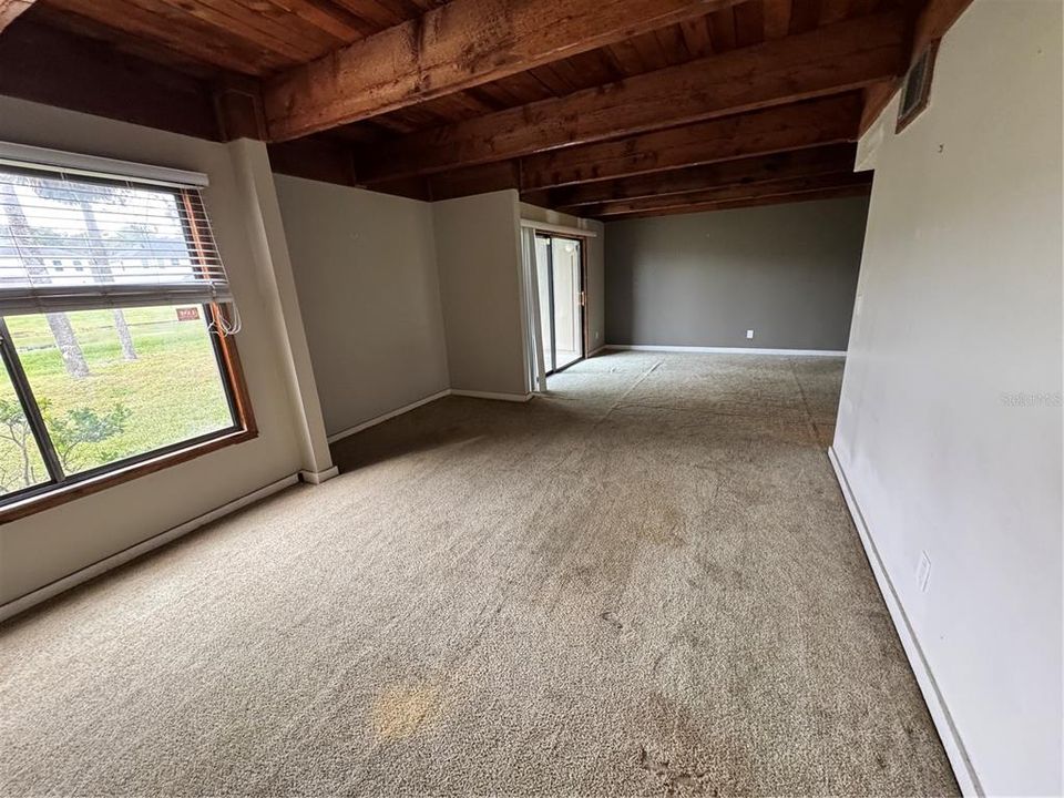 For Sale: $130,000 (3 beds, 2 baths, 1379 Square Feet)