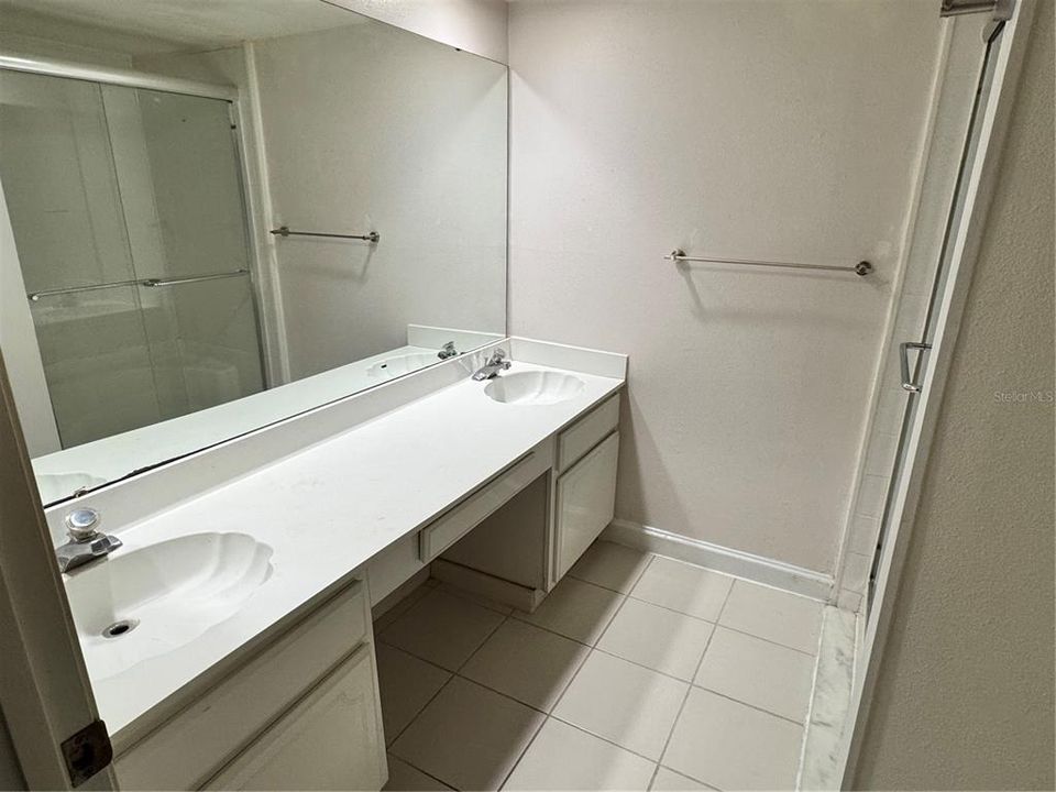 For Sale: $130,000 (3 beds, 2 baths, 1379 Square Feet)