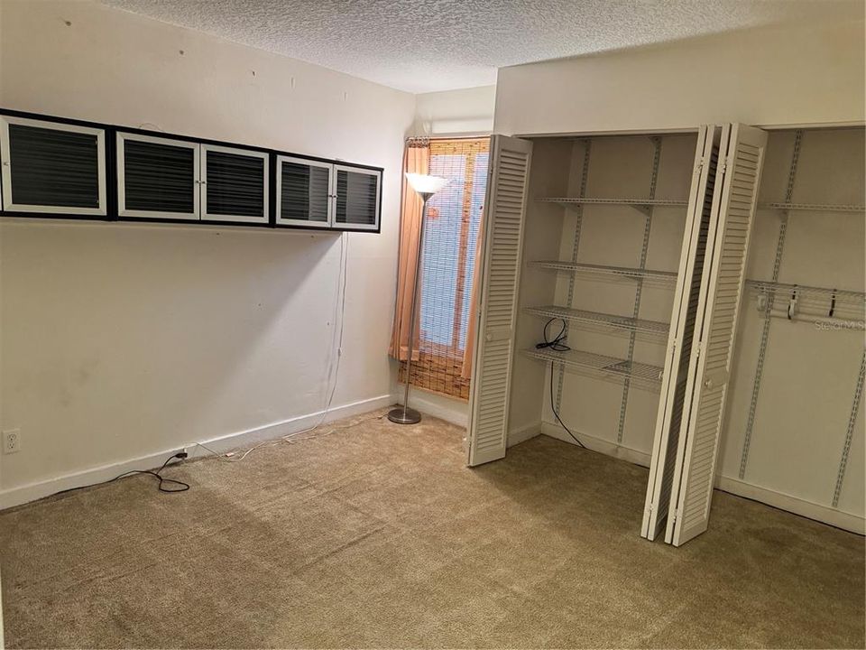 For Sale: $130,000 (3 beds, 2 baths, 1379 Square Feet)