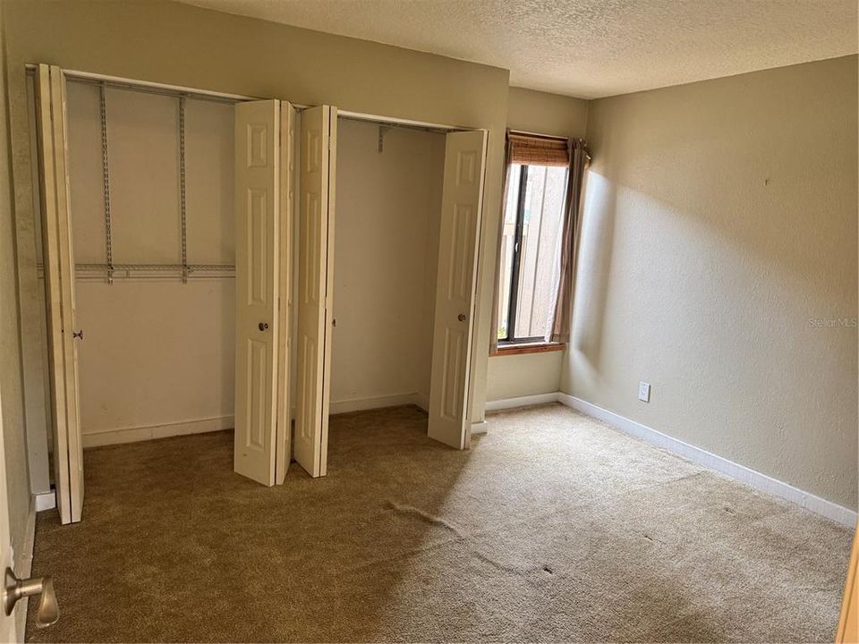 For Sale: $130,000 (3 beds, 2 baths, 1379 Square Feet)