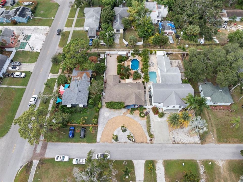 For Sale: $490,000 (3 beds, 2 baths, 1300 Square Feet)