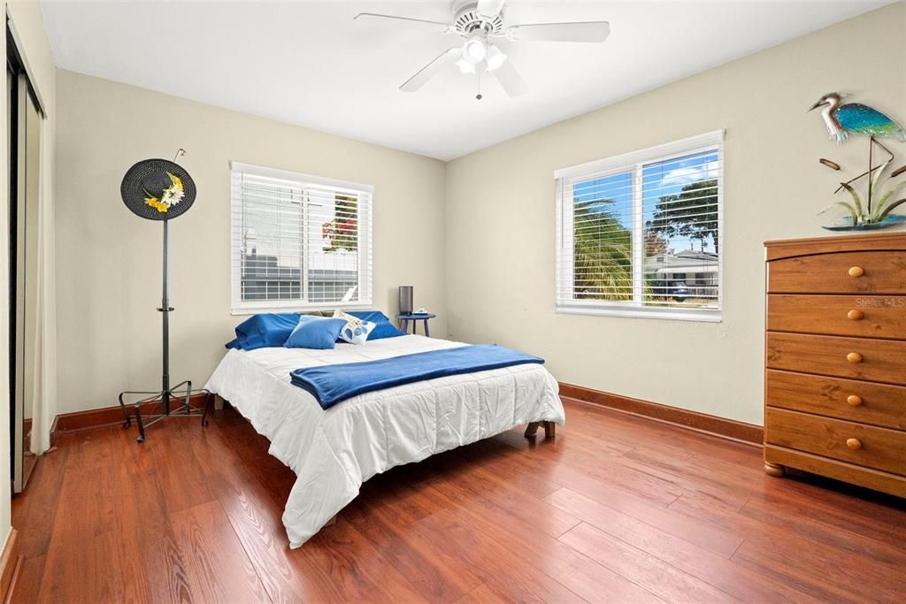 For Sale: $490,000 (3 beds, 2 baths, 1300 Square Feet)