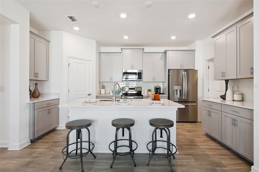 For Sale: $524,990 (4 beds, 3 baths, 2061 Square Feet)