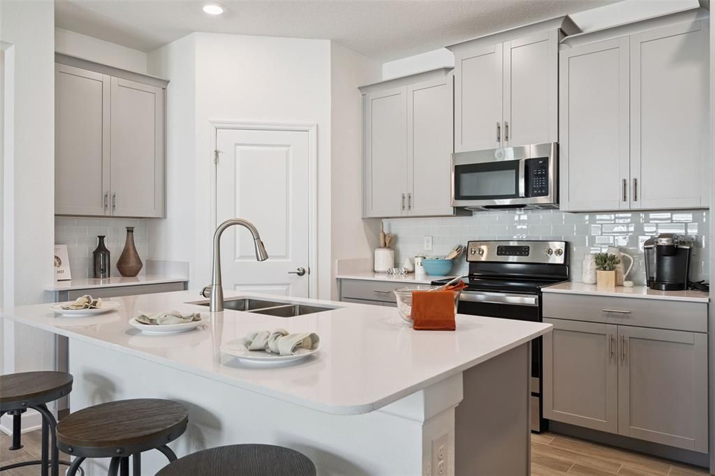 For Sale: $524,990 (4 beds, 3 baths, 2061 Square Feet)