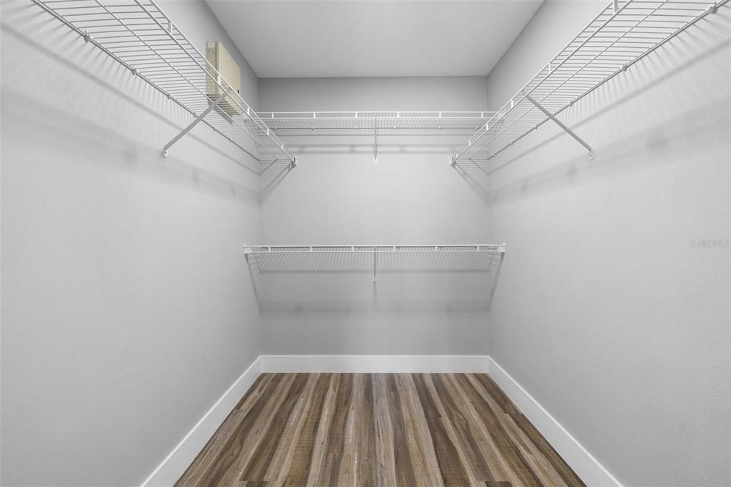 For Sale: $349,900 (3 beds, 2 baths, 1510 Square Feet)