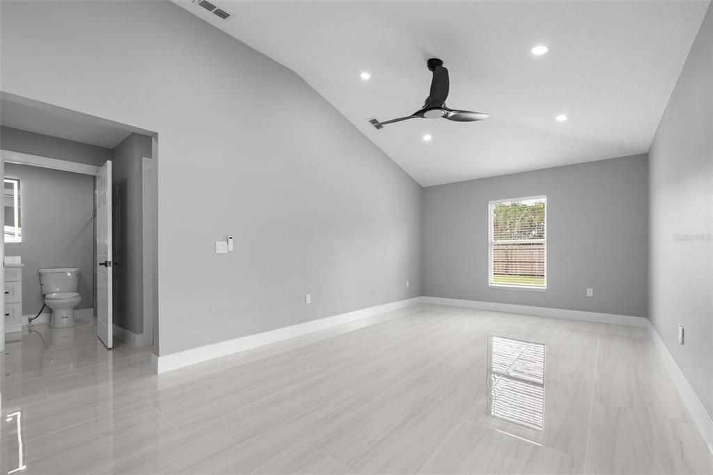 For Sale: $349,900 (3 beds, 2 baths, 1510 Square Feet)