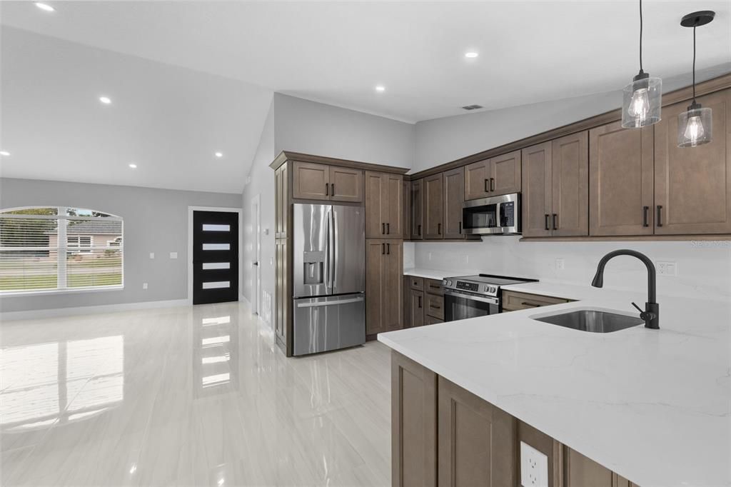 For Sale: $349,900 (3 beds, 2 baths, 1510 Square Feet)