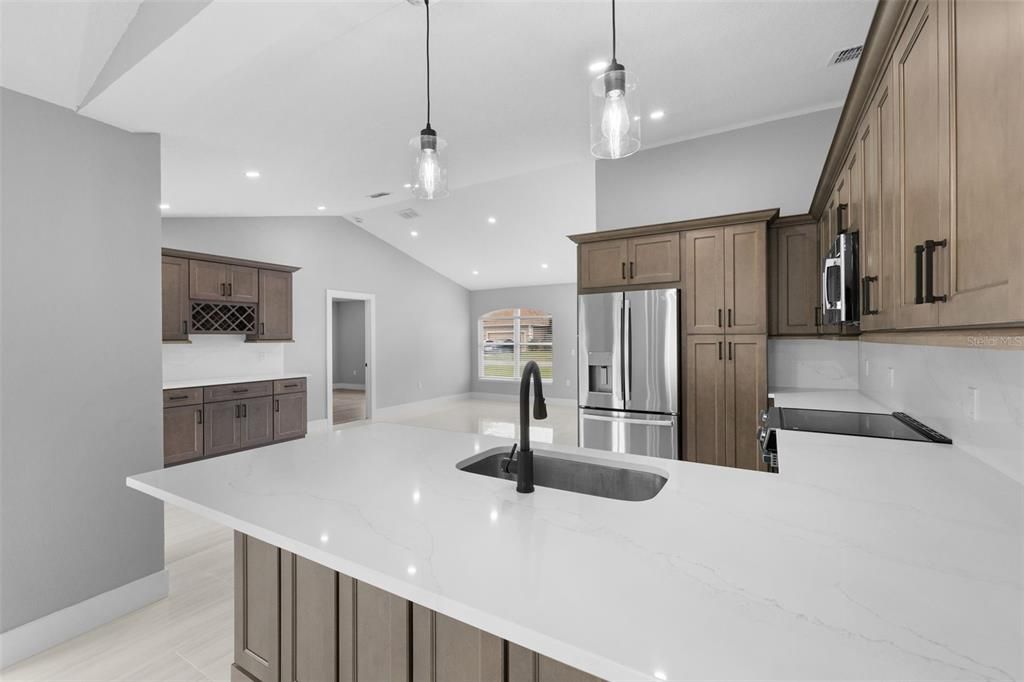 For Sale: $349,900 (3 beds, 2 baths, 1510 Square Feet)