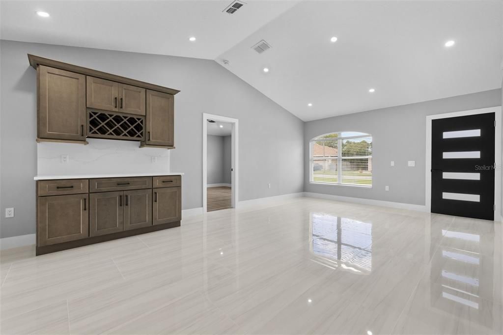 For Sale: $349,900 (3 beds, 2 baths, 1510 Square Feet)