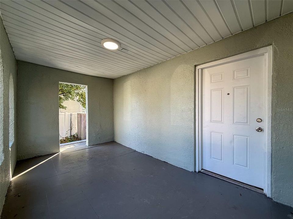 Active With Contract: $225,000 (3 beds, 1 baths, 1212 Square Feet)