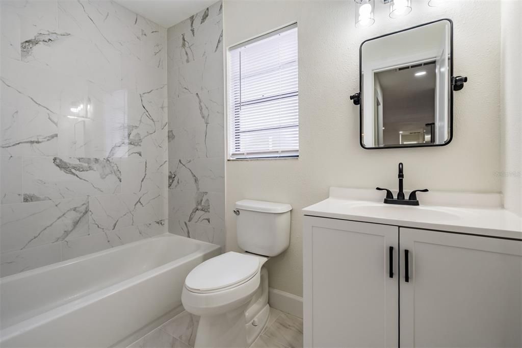 For Sale: $359,900 (4 beds, 2 baths, 1715 Square Feet)