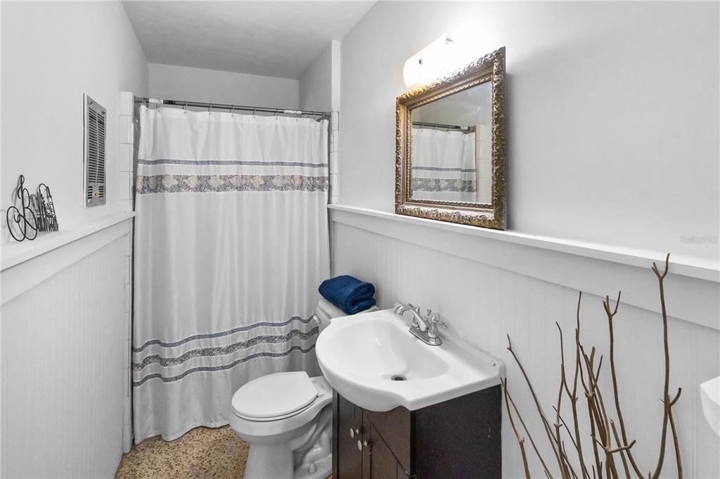 For Sale: $524,900 (4 beds, 2 baths, 2100 Square Feet)