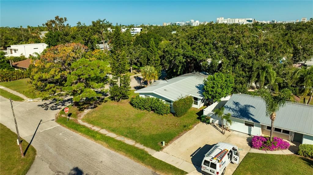 For Sale: $524,900 (4 beds, 2 baths, 2100 Square Feet)