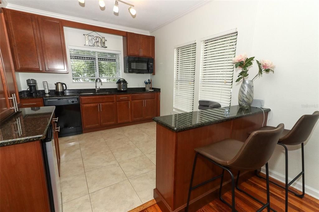 For Rent: $8,900 (4 beds, 5 baths, 3611 Square Feet)