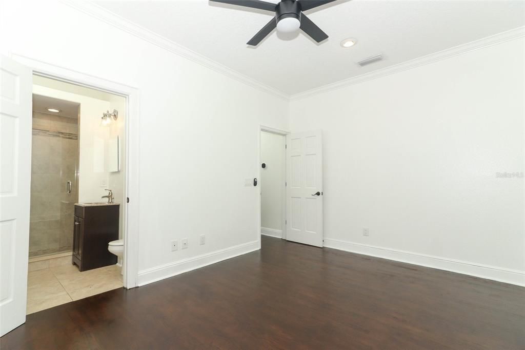 For Rent: $8,900 (4 beds, 5 baths, 3611 Square Feet)