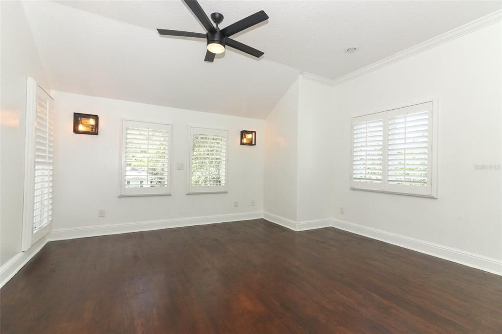 For Rent: $8,900 (4 beds, 5 baths, 3611 Square Feet)