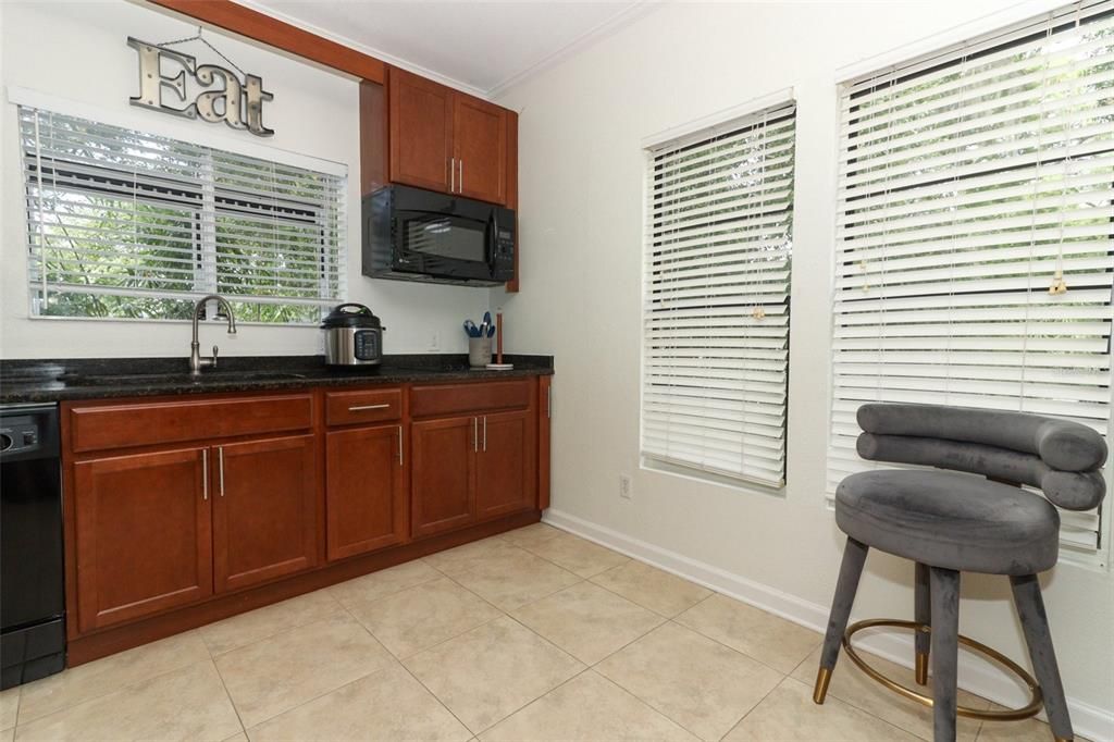 For Rent: $8,900 (4 beds, 5 baths, 3611 Square Feet)