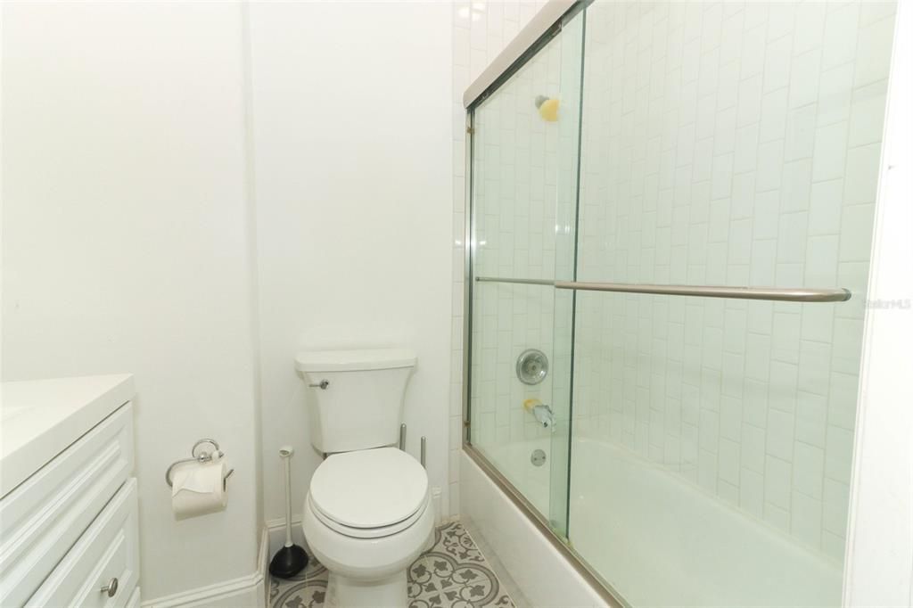 For Rent: $8,900 (4 beds, 5 baths, 3611 Square Feet)